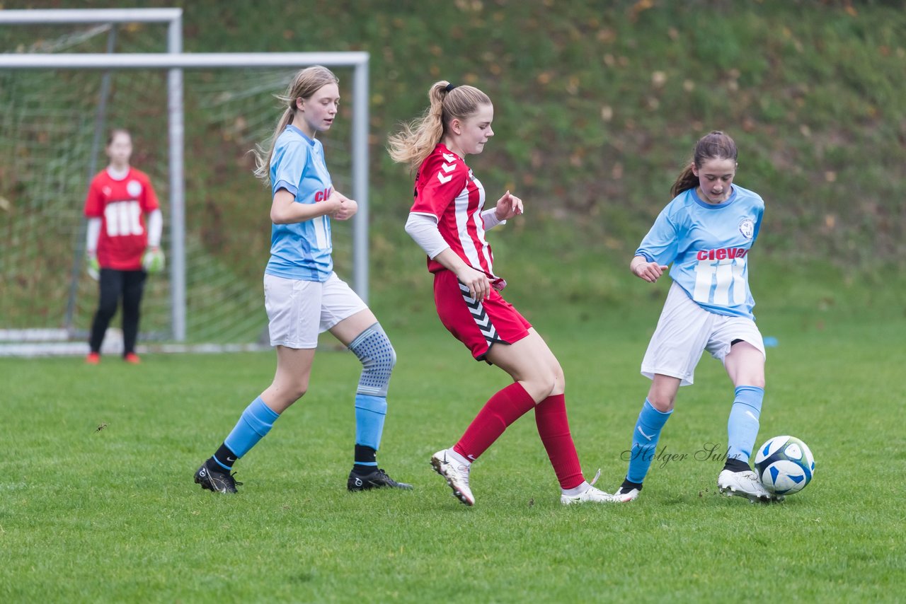 Bild 153 - wBJ TuS Tensfeld - SV Fortuna St. Juergen